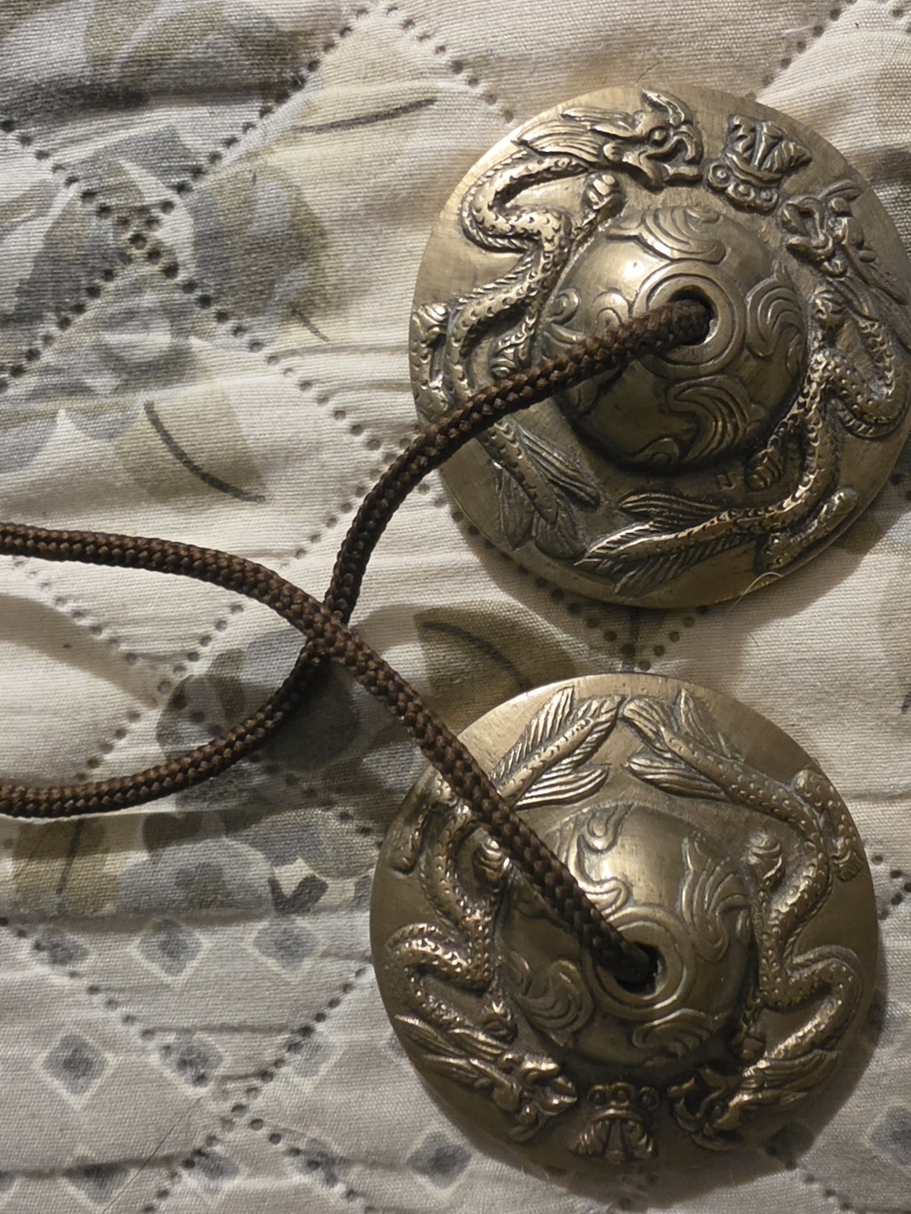 Home Decor Antique-Style Dragon Motif Brass Tibetan Tingsha Cymbals - Brown Cord